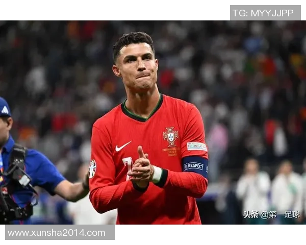 全球顶级足球球星风采大汇总 揭秘他们背后的荣耀与奋斗历程